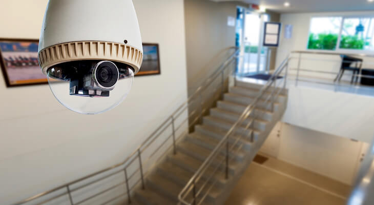 robot jefe pómulo Cómo instalar un sistema de cámaras de seguridad en casa | Radio  Telecomunicación Integral